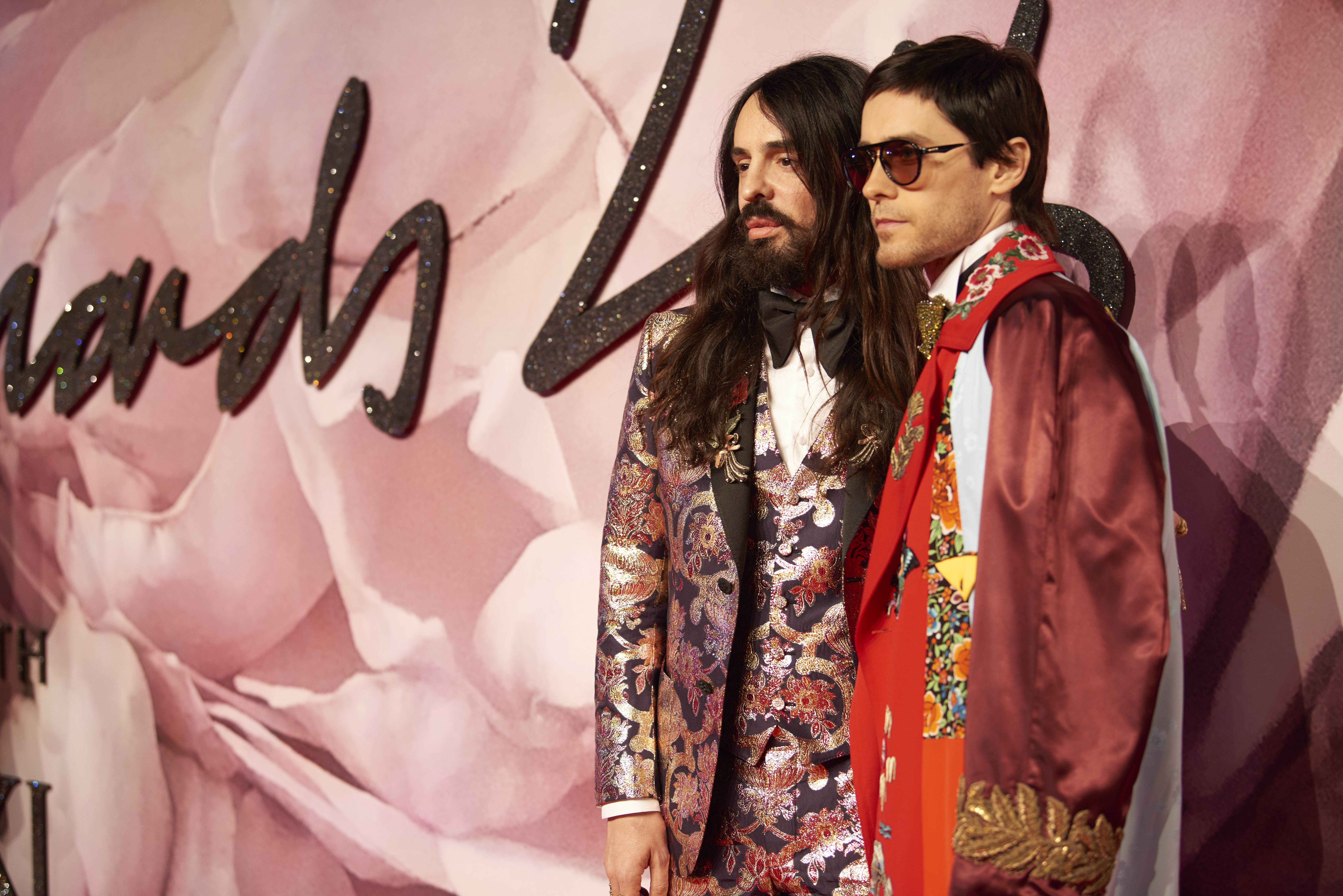 Алессандро микеле. Алессандро Микеле Gucci. Джаред лето и Микеле. Алессандро гуччи Джаред лето. Алессандро Микеле Gucci гений.